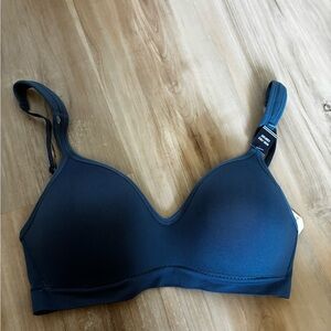 Seamless Nautica Navy Blue Bra NWT